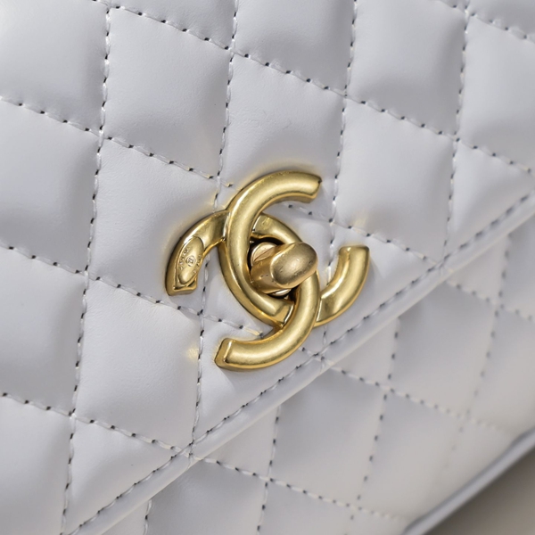 シャネルバッグ全体デザイン